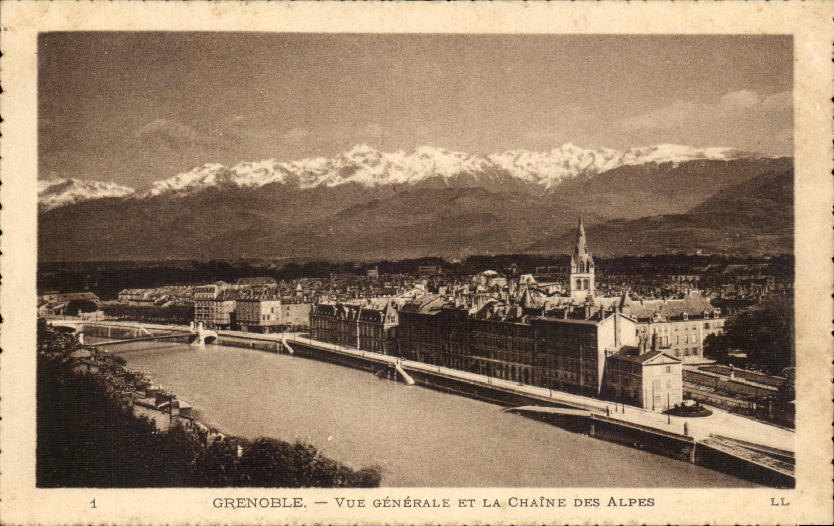 CPA Grenoble View and it the alpine range