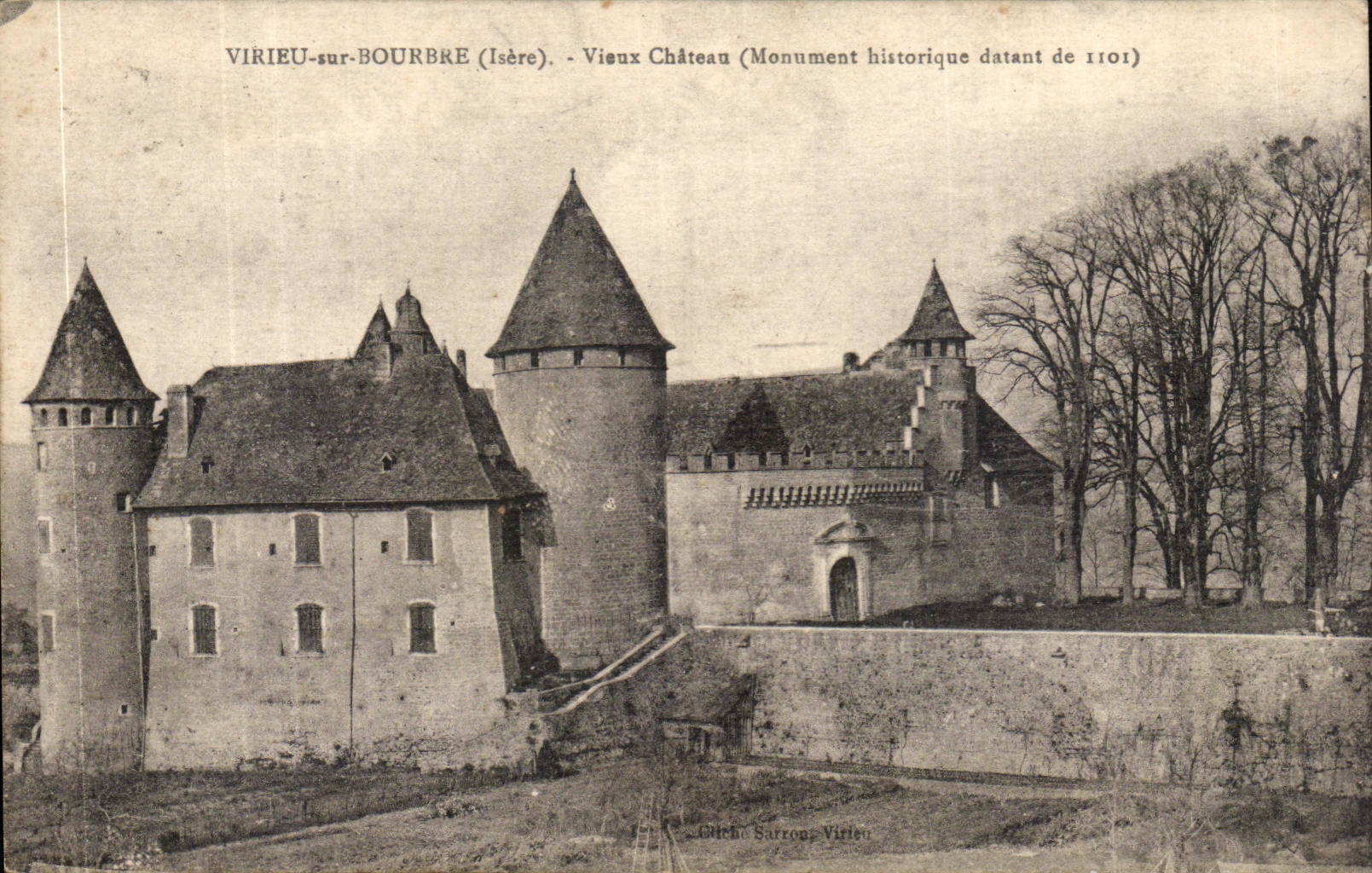 CPA Virieu on Bourbre Old castle