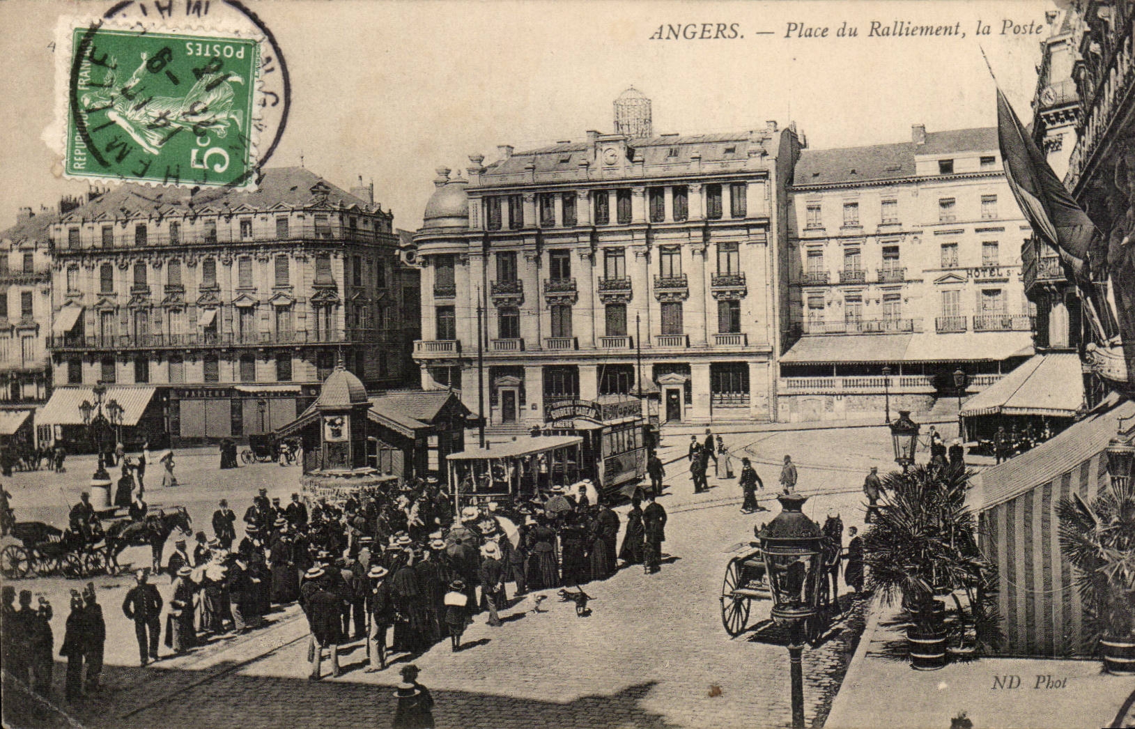 Angers CPA Places rallying the post office