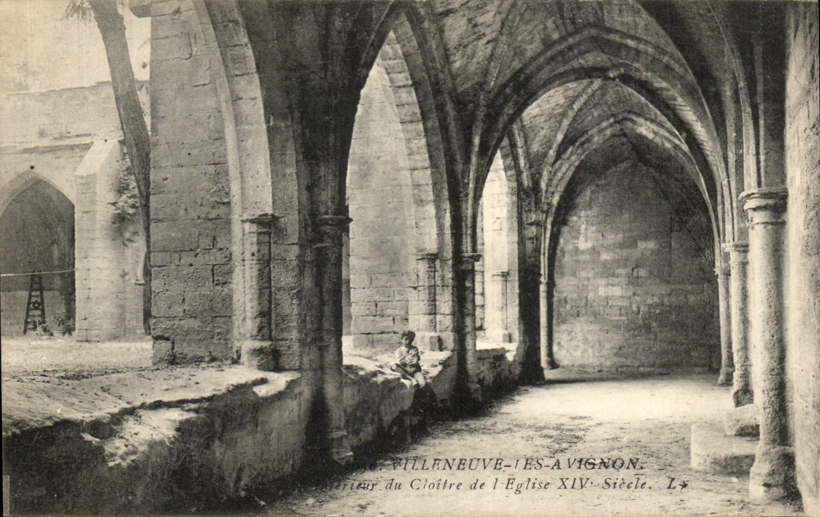 Villeneuve Interior Avignon CPA of the cloister of the church