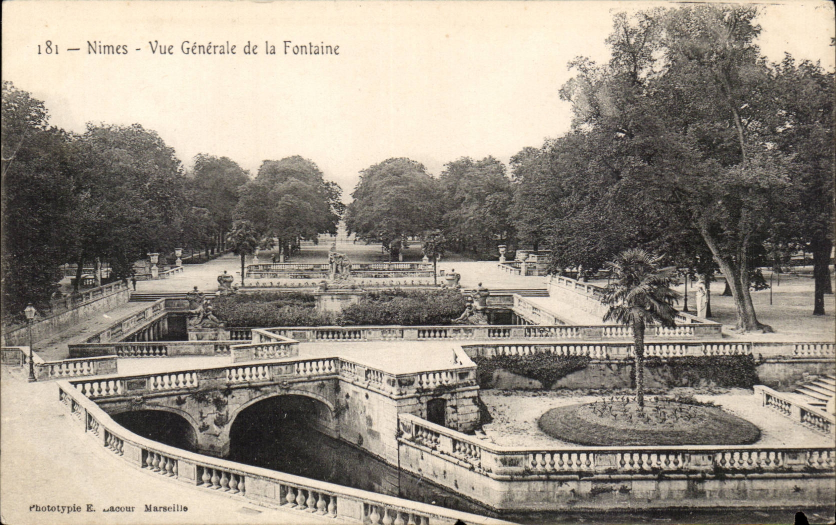 Ansicht Nimes-CPA des Brunnens