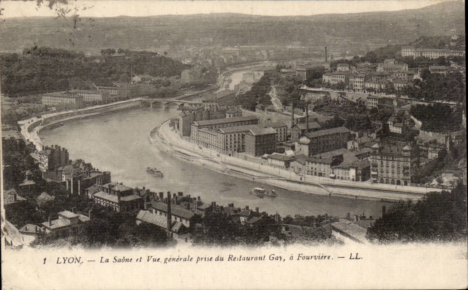 CPA Lyon the Saone and View taken Gay restaurant has Fourviere