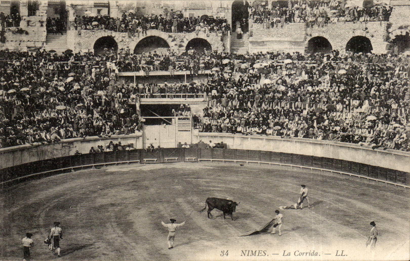 CPA Nimes der corride Arena Toro-Stier