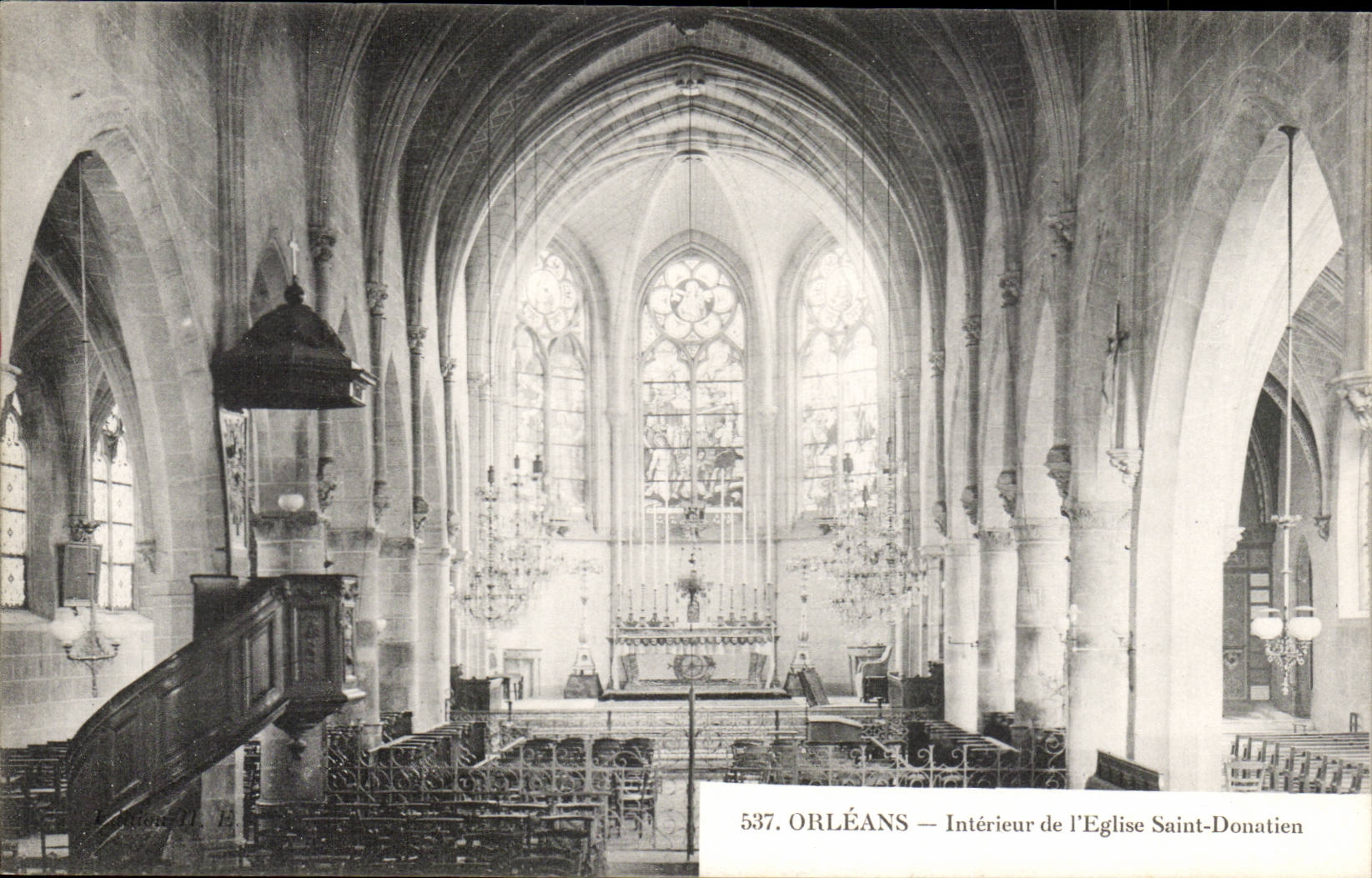 Interior Orleans CPA of the church Saint Donatien