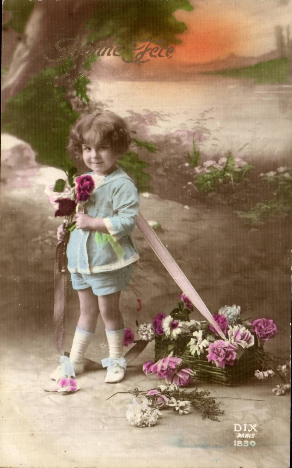 CPA Phantasie-gutes Kind feiert