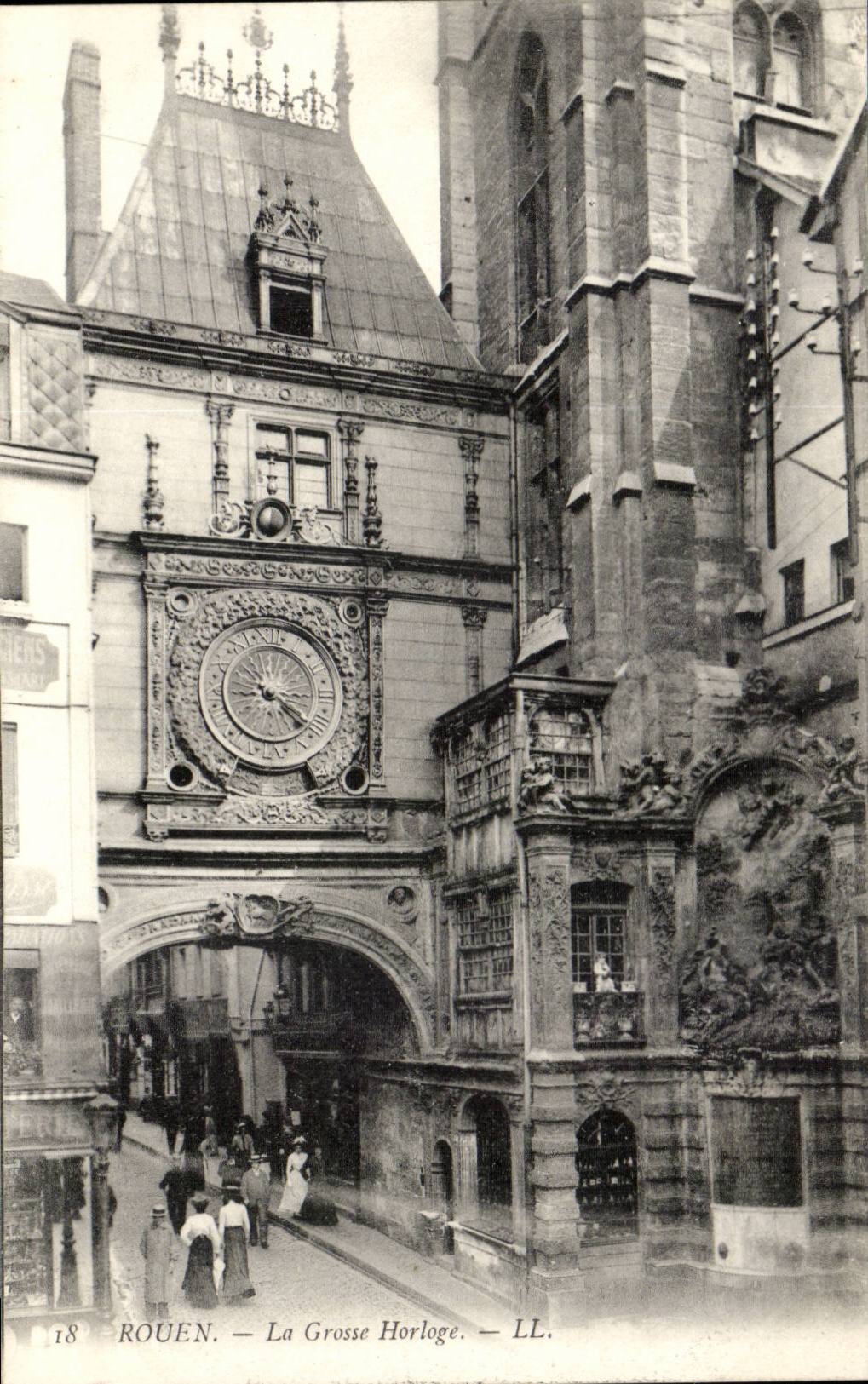 Rouen CPA the large clock