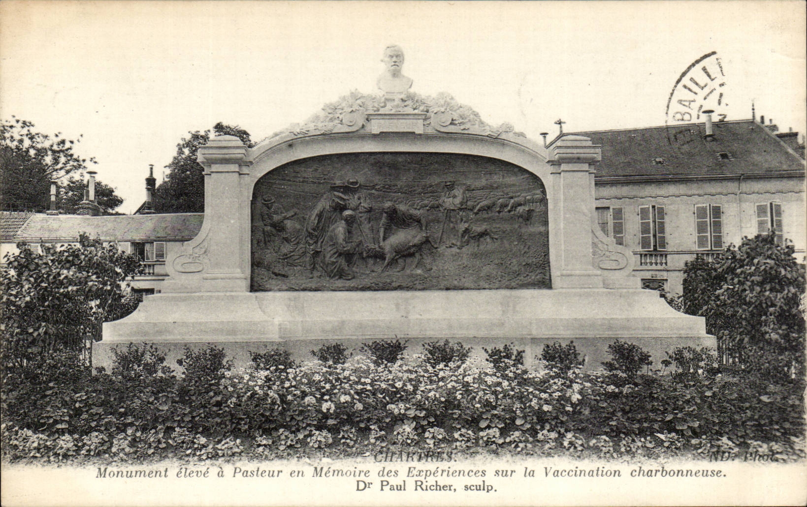 Chartres CPA high Monument has Pasteur in memory of the experiments on carbonaceous vaccination