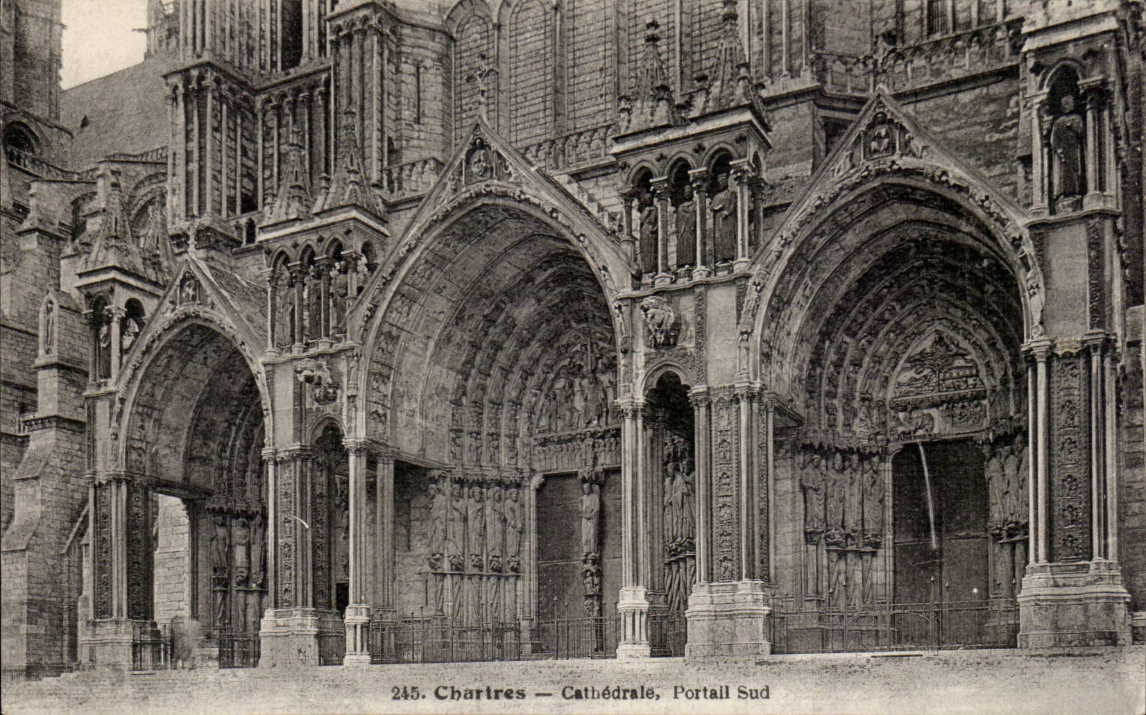 Chartres CPA the cathedral southern Gate