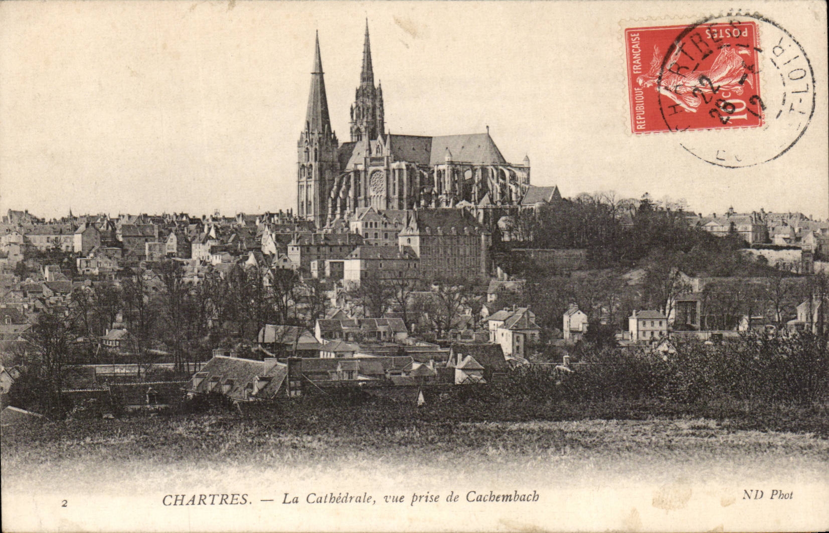 Chartres CPA the cathedral seen from of Cachembacj