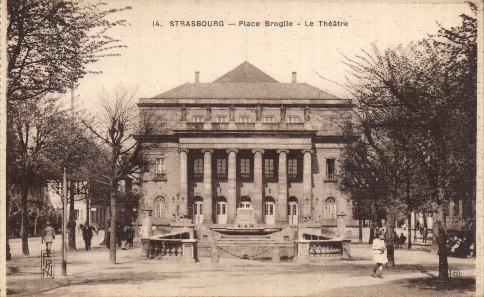 CPA Strasbourg Places Broglie the theater