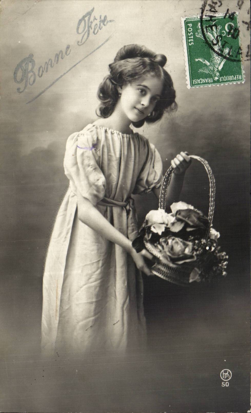 CPA Phantasie-gutes Kind feiert