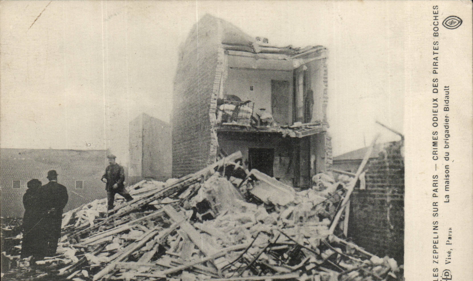 CPA zeppelins on Paris odious Crimes of the pirates boches the house of the Bidault sergeant