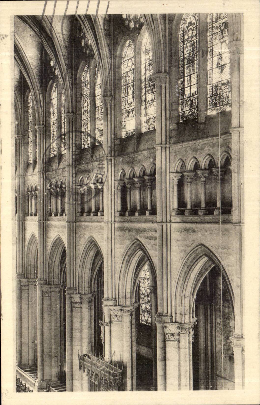 CPA Chartres Cathedrale Nave Dimensions Northern