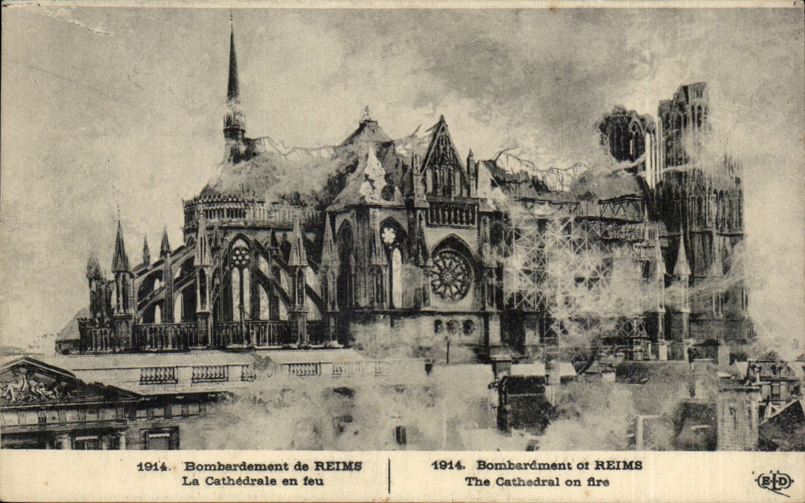 CPA Bombardment of Reims the cathedral on fire