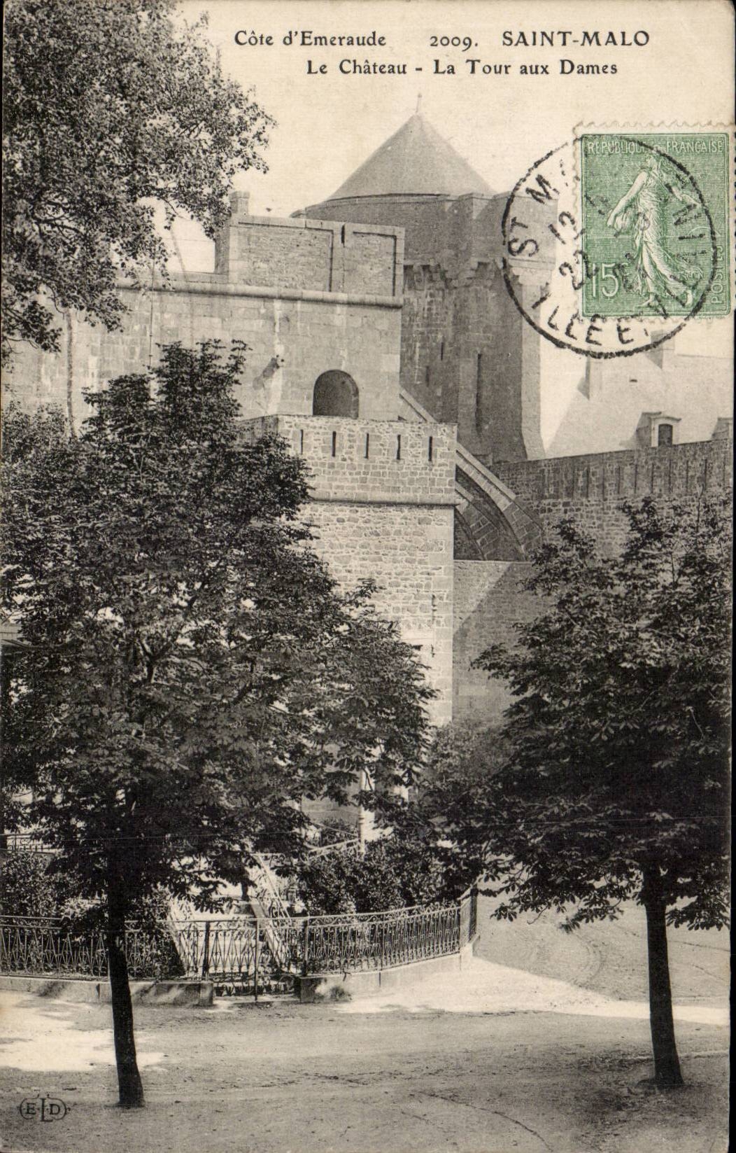 CPA Saint Malo das Schloss der Aufsatz mit den Damen