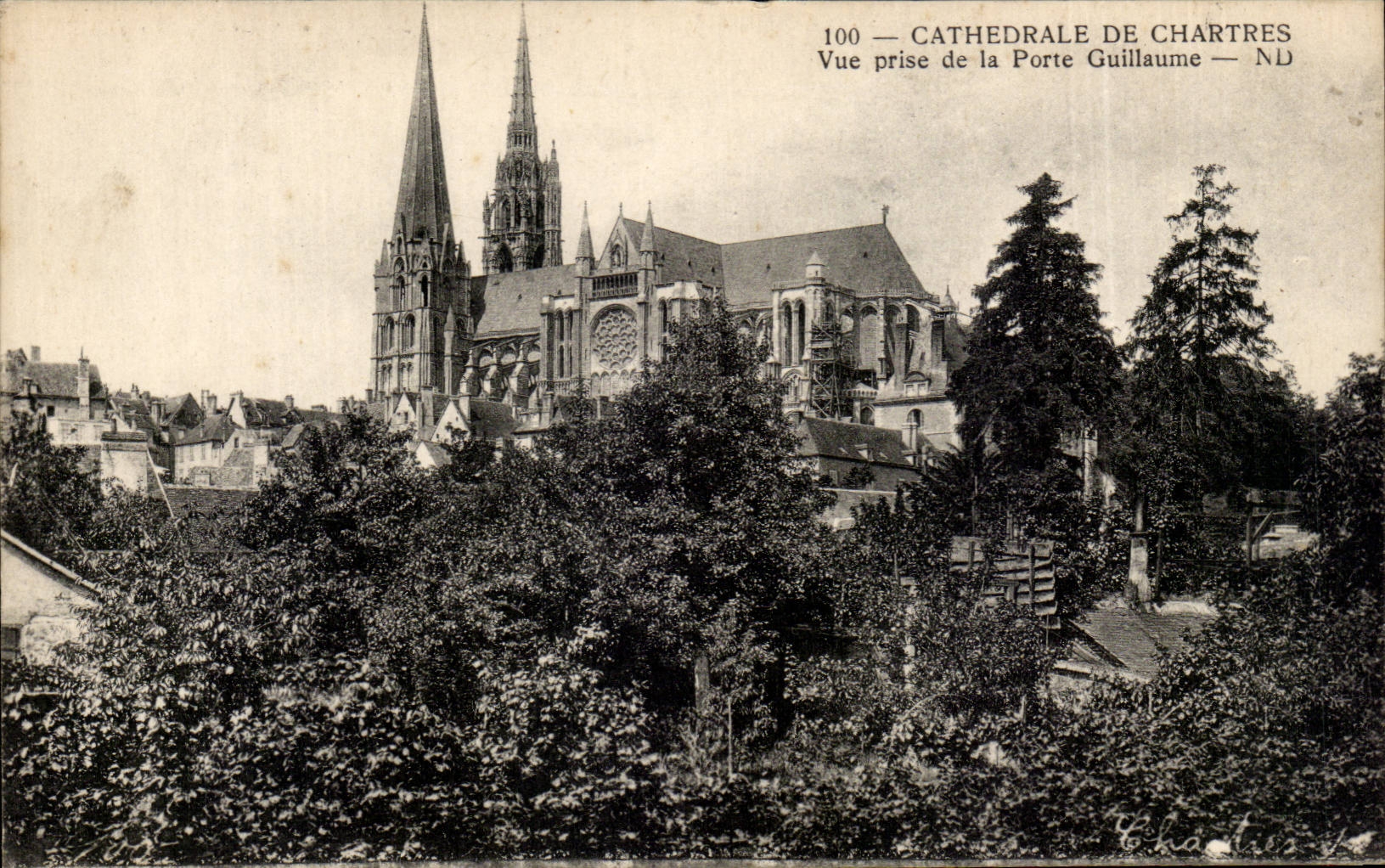 Chartres CPa Seen from of the Guillaume door