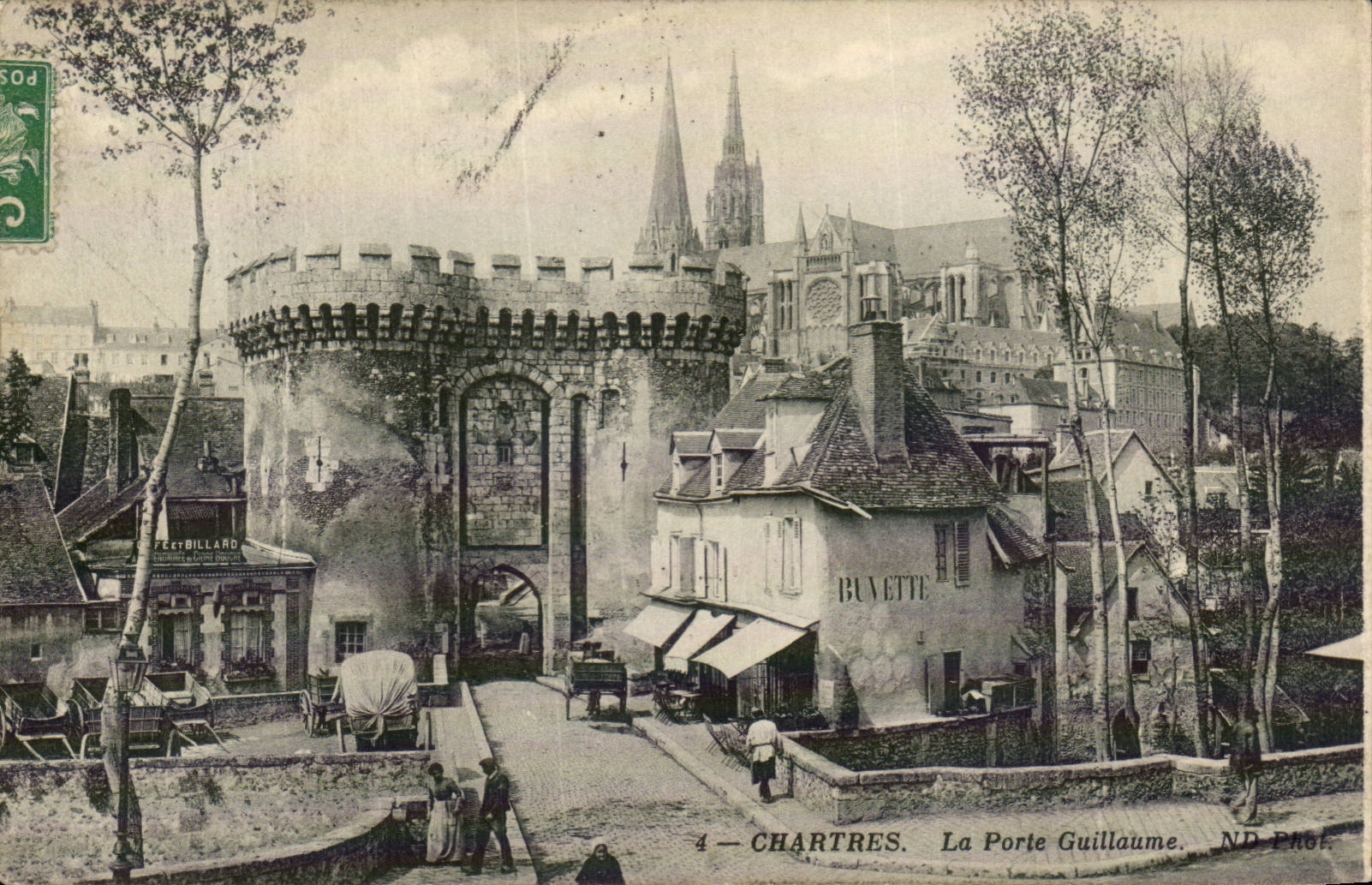 Chartres CPA the Guillaume door