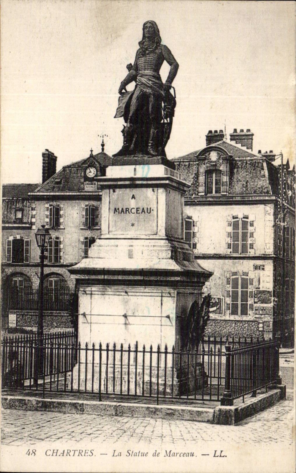 Chartres CPA Statue of Marceau