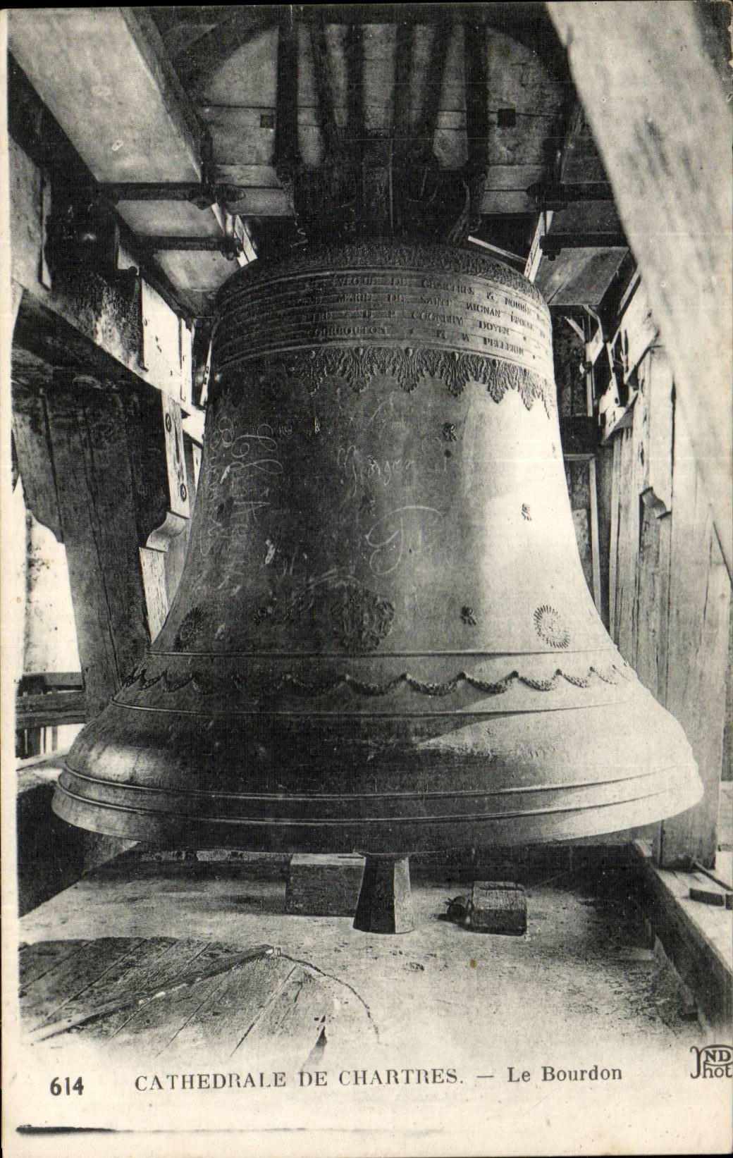 Chartres CPA the cathedral the Bumblebee Bell