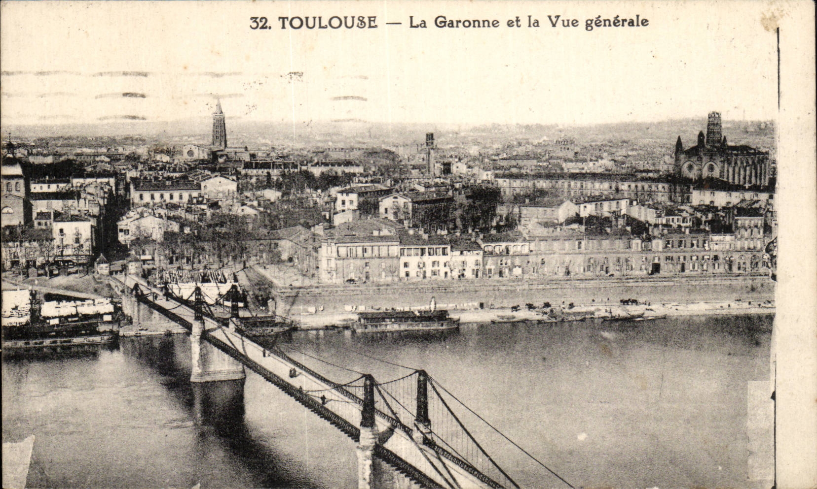 CPA Toulouse La Garonne et la vue generale