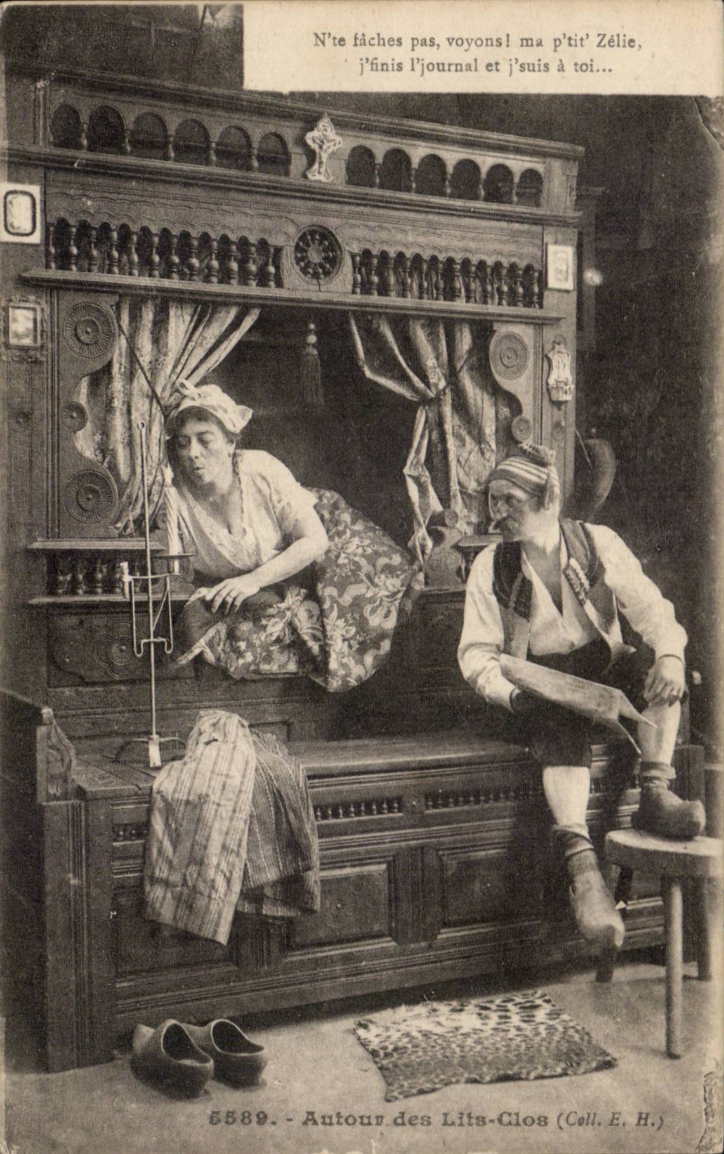 CPA Fantasy In Brittany Around the closed beds Folklore Costume