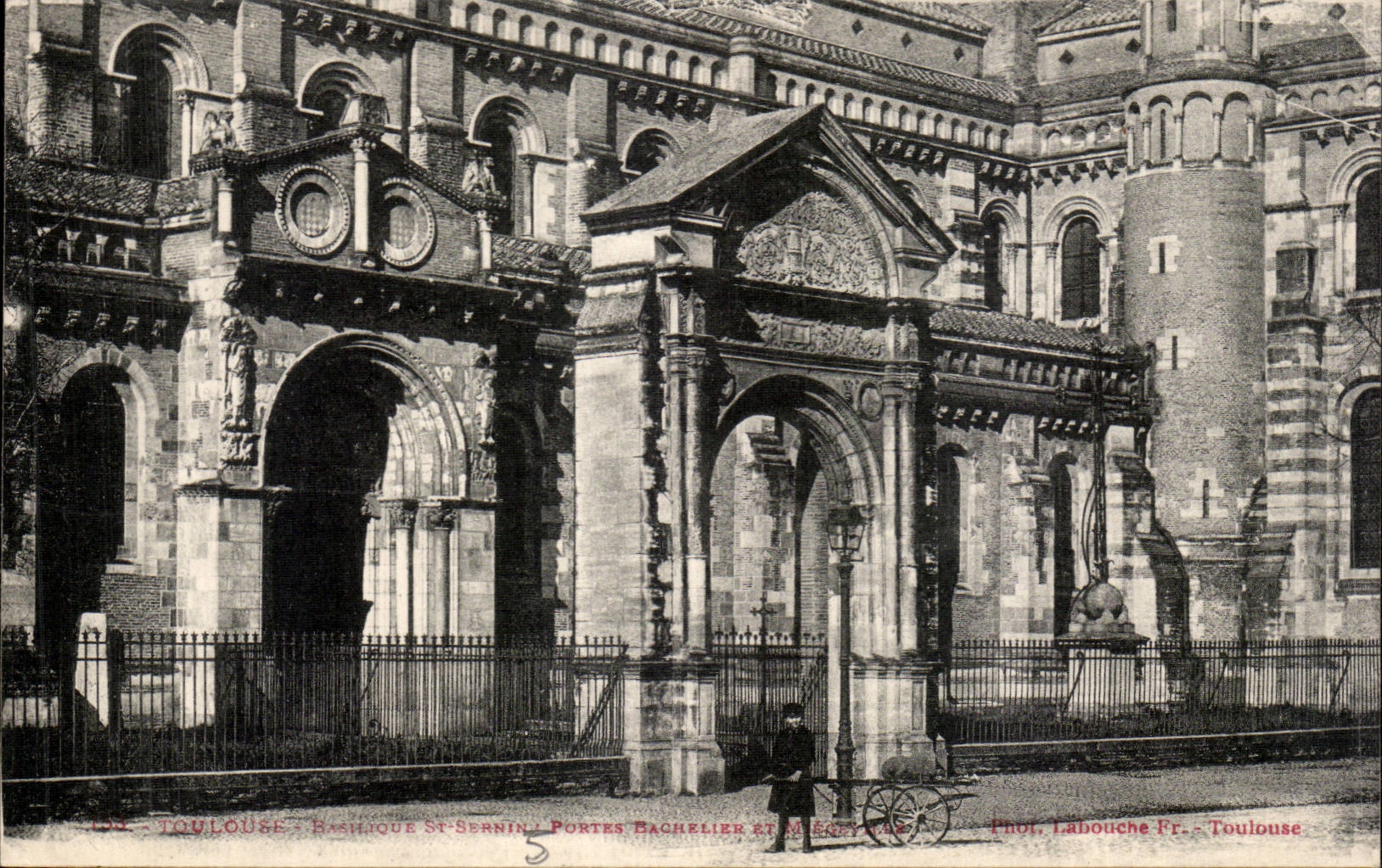 CPA Toulouse Basilique St Sernin