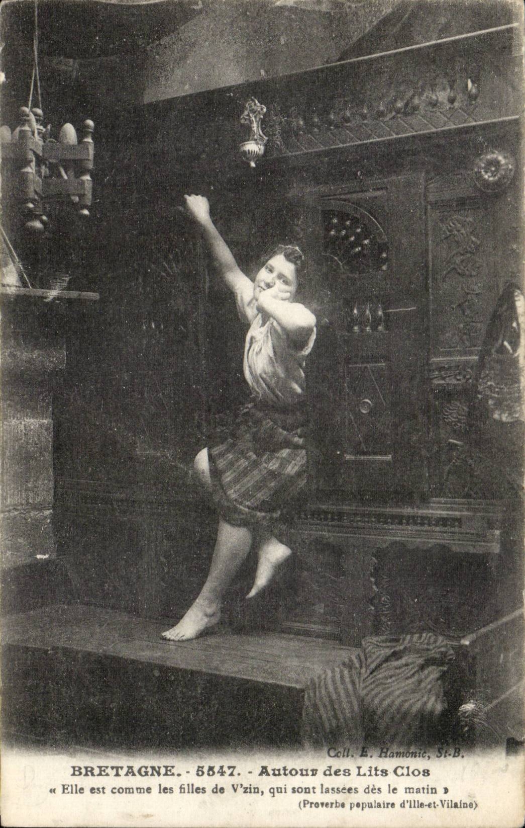 Betten Folklore-Kostum Bretagne-CPA geschlossenes