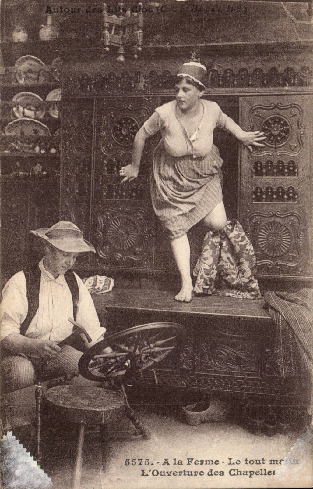 Brittany CPA closed beds Folklore Costume the whole the opening of the vaults