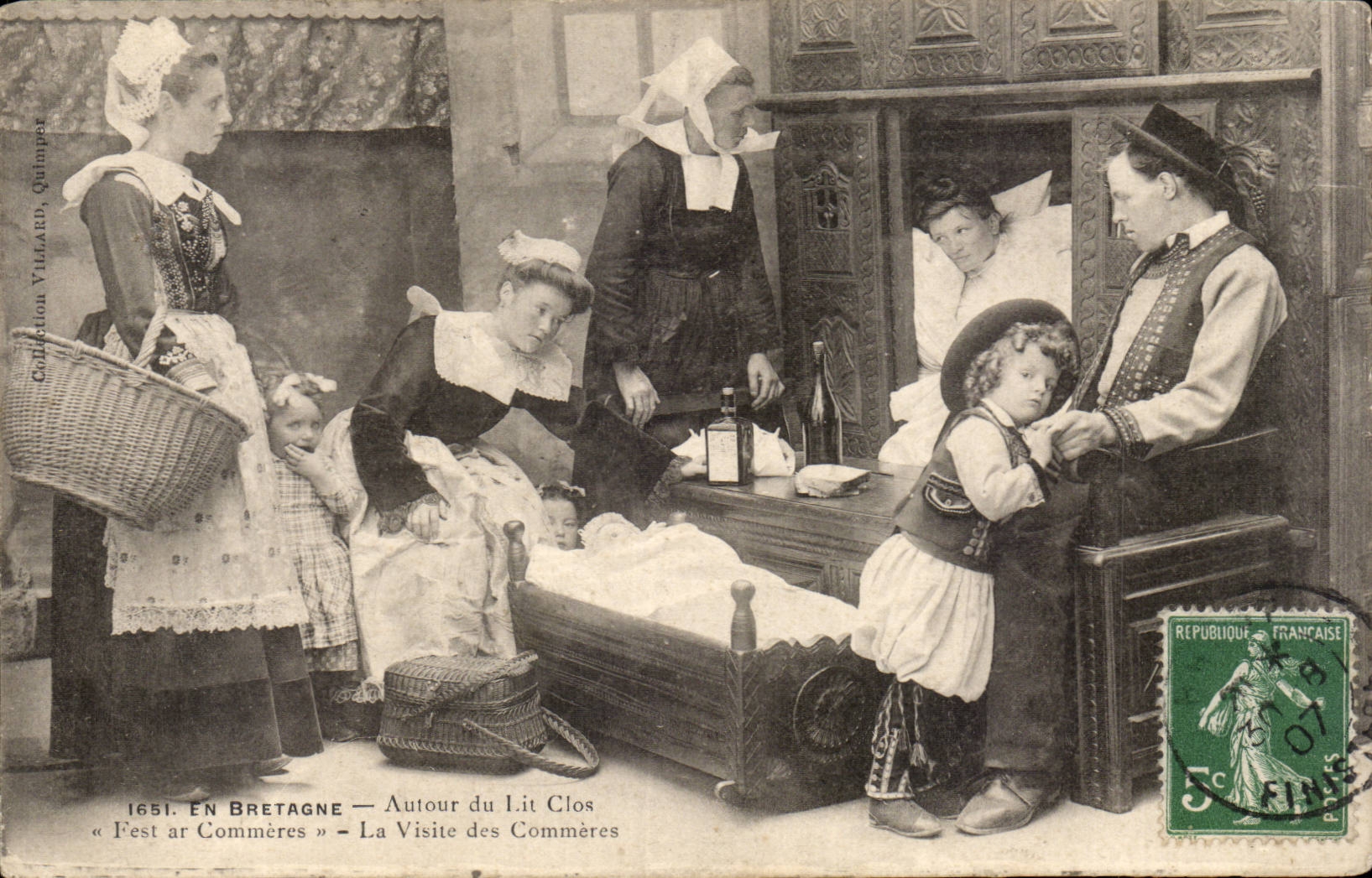 Brittany CPA closed beds Folklore Costume the visit of the gossips