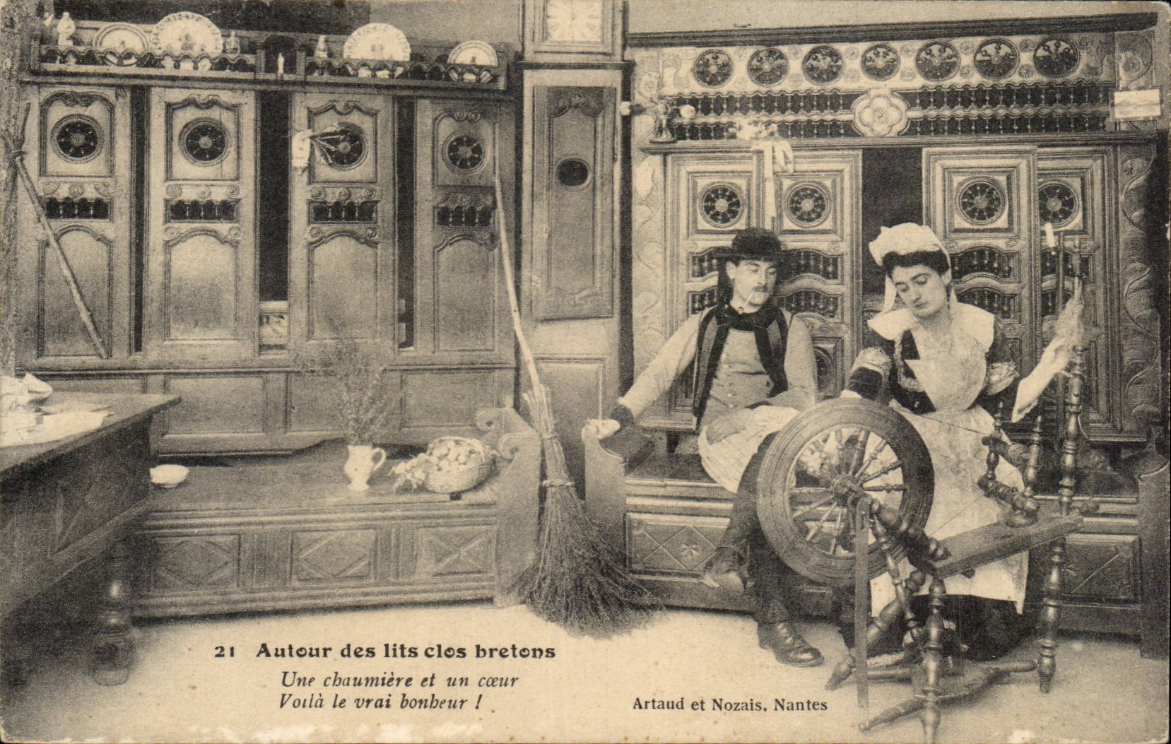 Brittany CPA closed beds Folklore Costume a thatched cottage and a heart