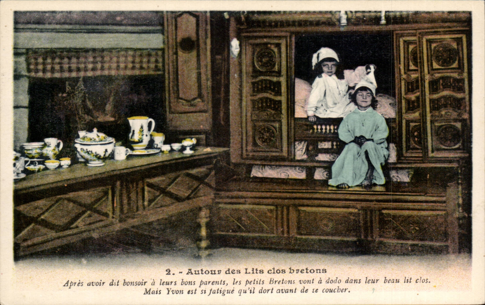 Brittany CPA closed beds Folklore Costume