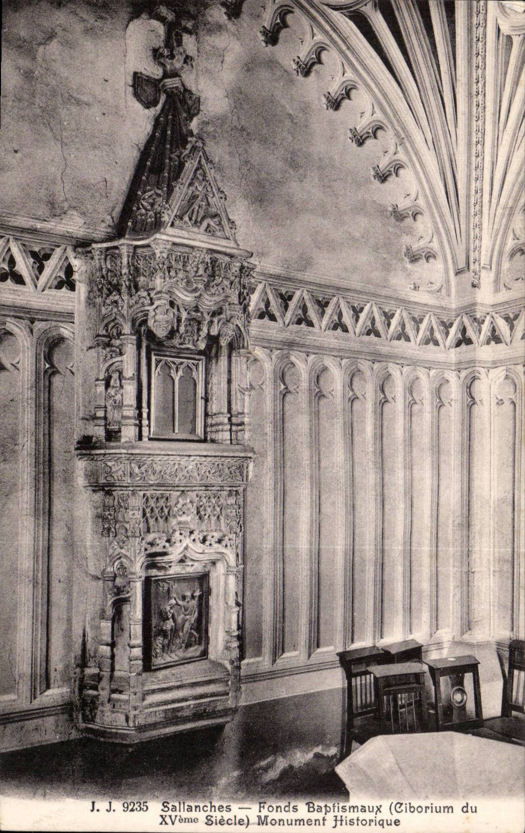 CPA Sallanches Fonds baptismaux Ciborium du 15eme 