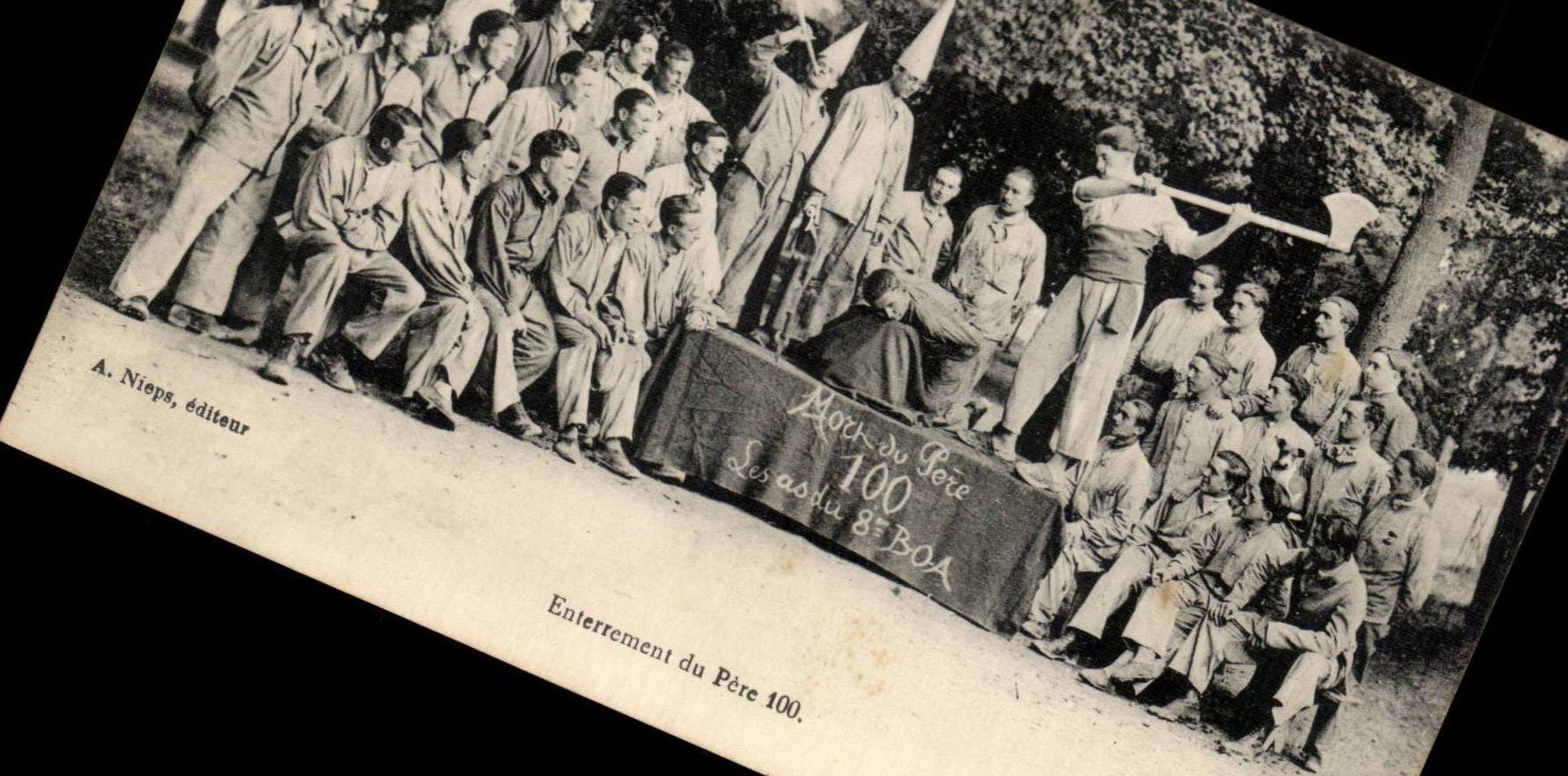 CPA Militaria Burial of father 100