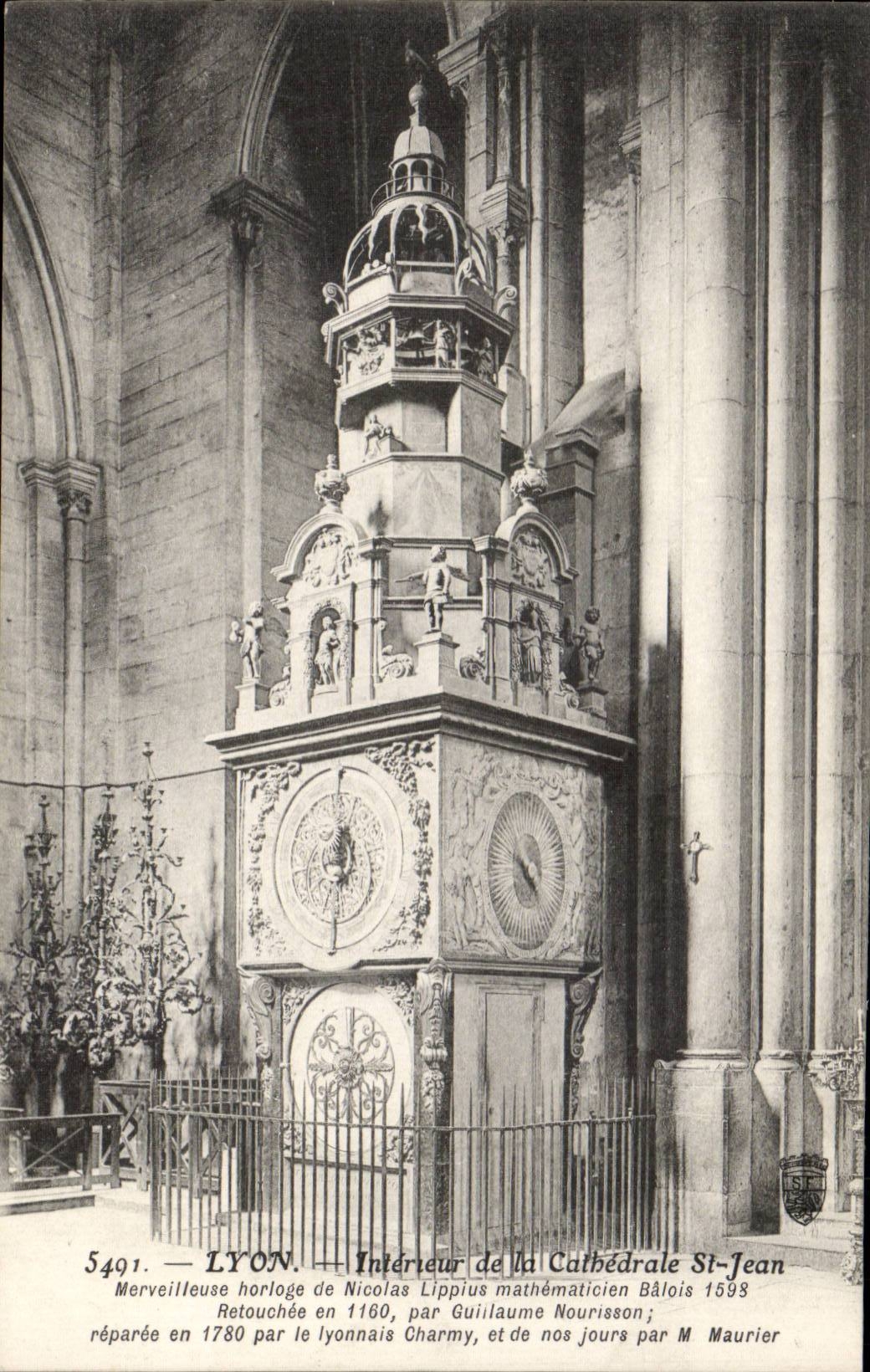 CPA Interior Lyon of the cathedral Saint Jean