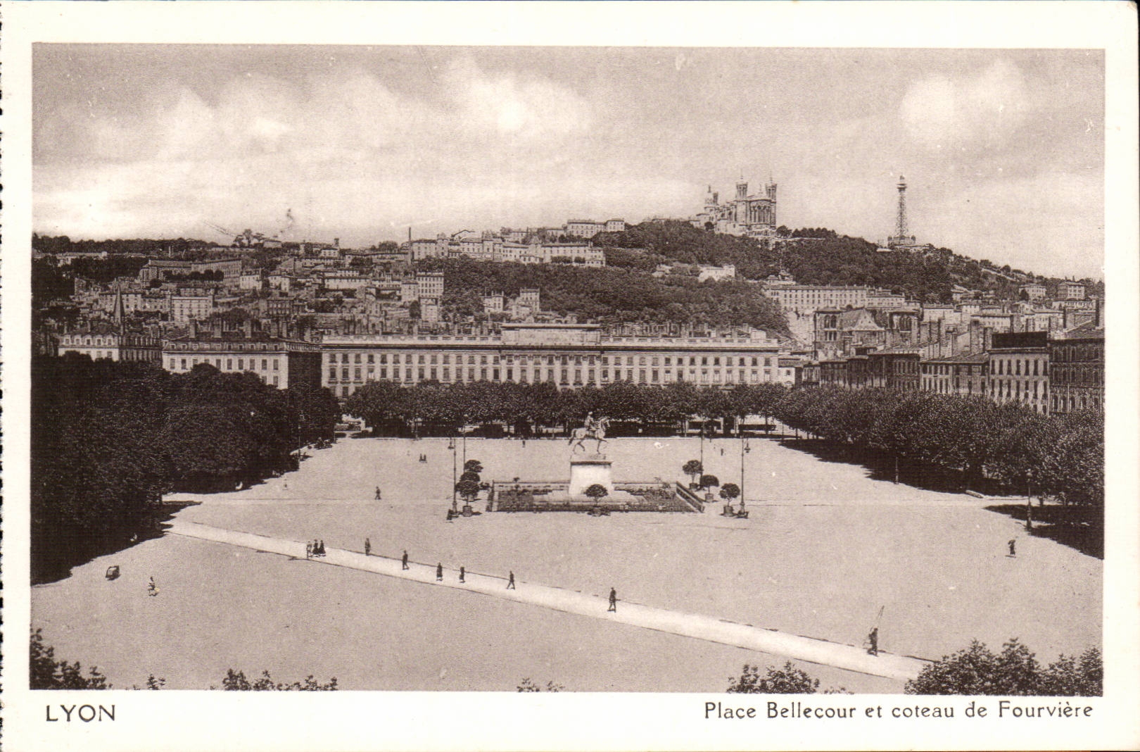 Lyon CPA Places Bellecour and slope of Fourviere
