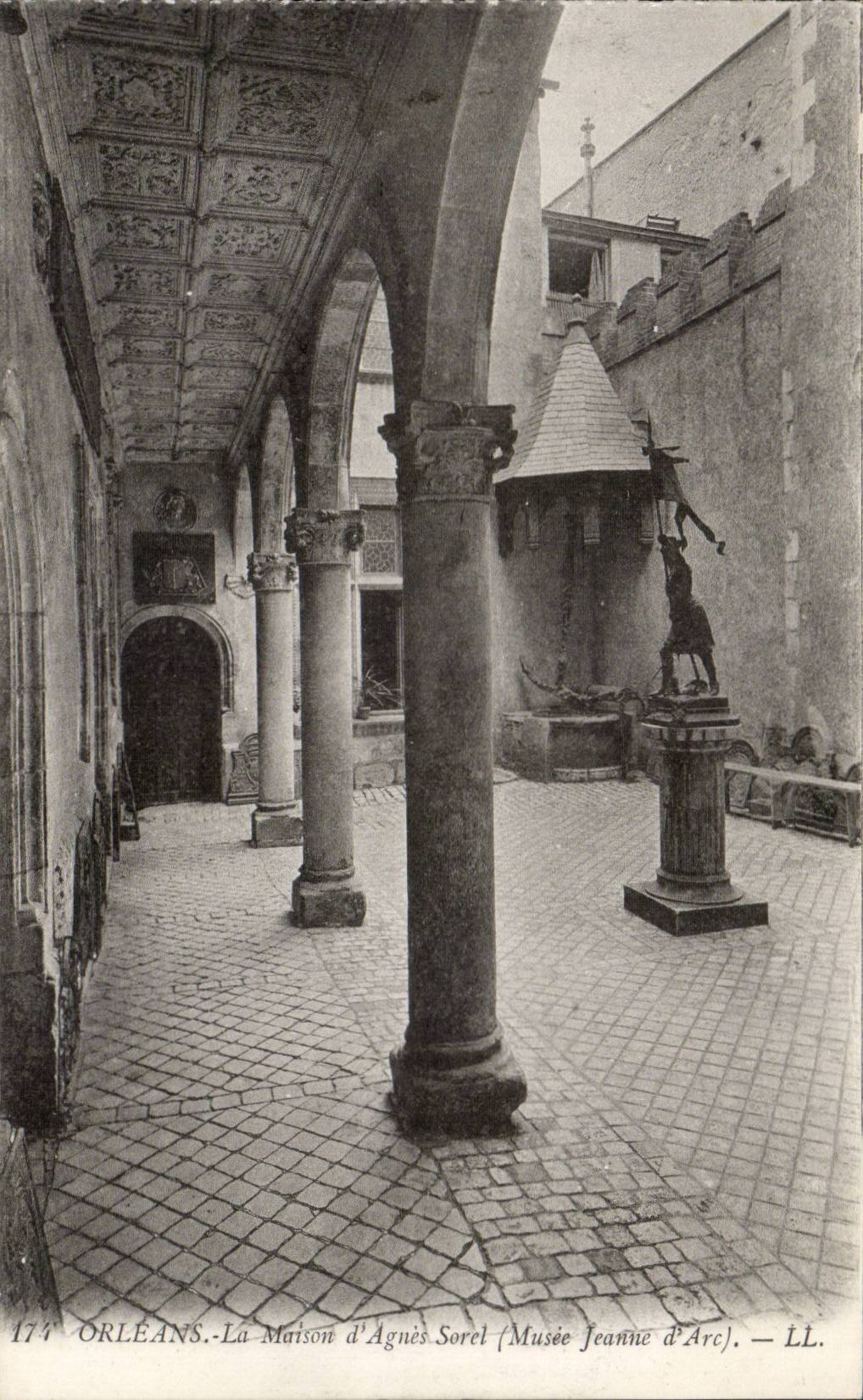 CPA Orleans the house of Agnes Sorel Jeanne Museum of arc