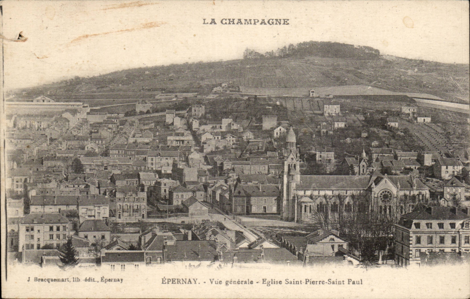 CPA Epernay Vue generale Eglise Saint Pierre Saint Paul