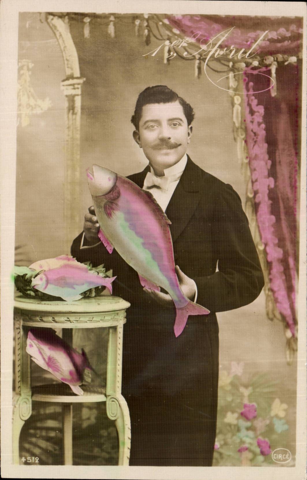 CPA Phantasie Mann Fische 1 April Ostern Ostern