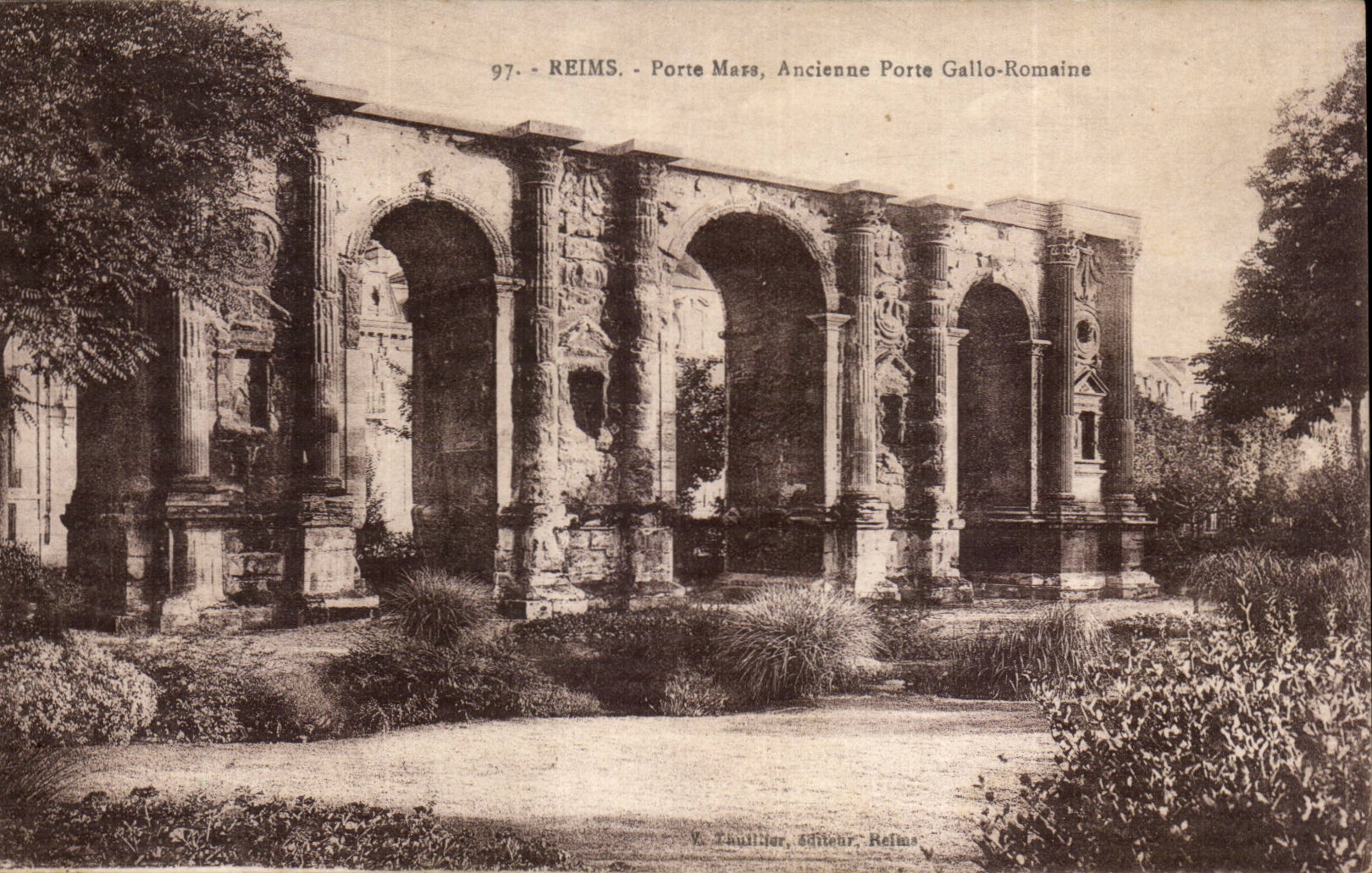 CPA Reims Porte Old Pond carries Gallo Roman