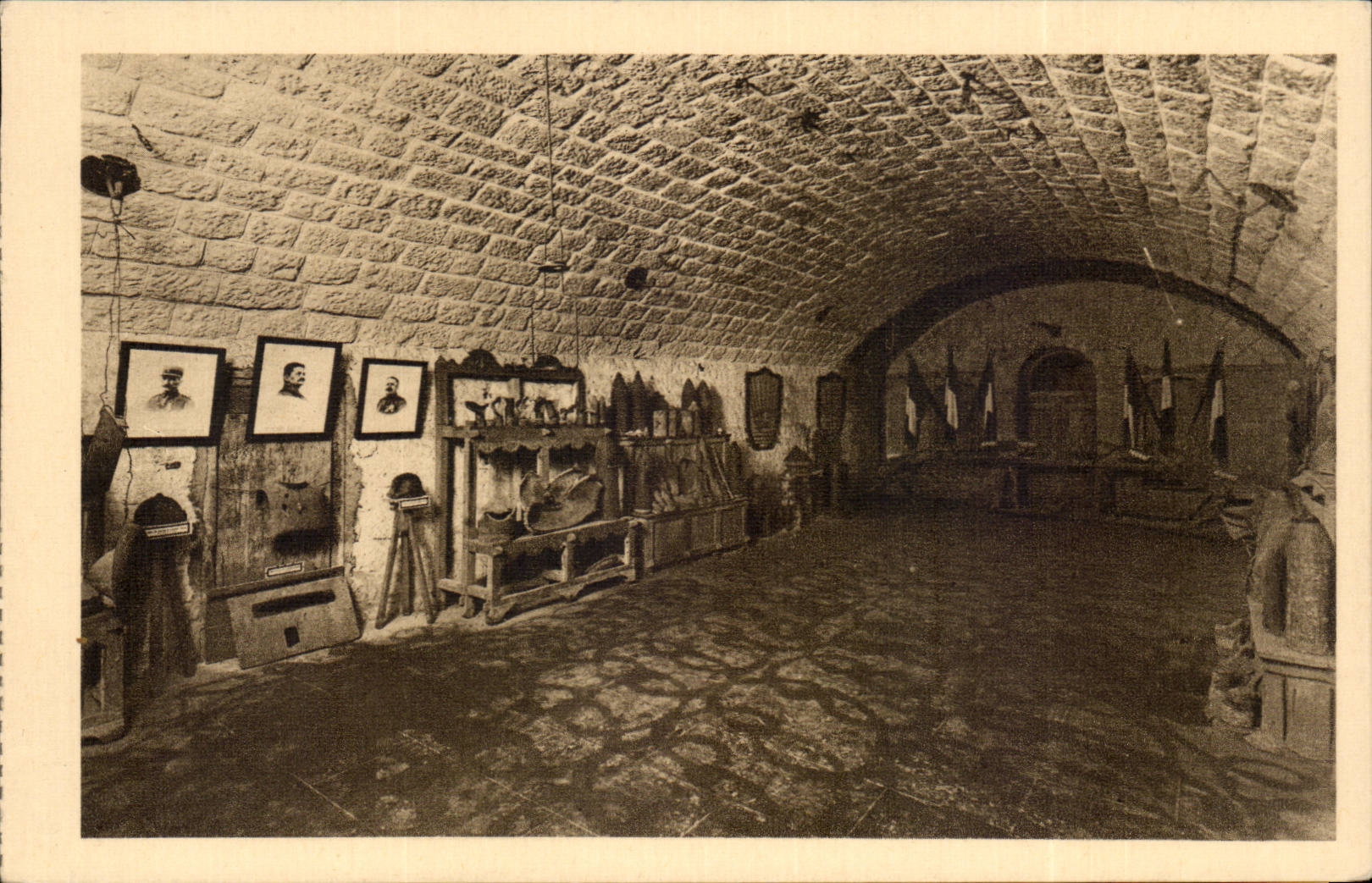 CPA Fort of Douaumont Vestiges of war gather in a casemate and formant museum