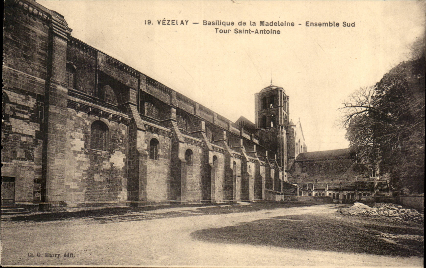 Vezelay CPA Basilica of the madeleine southern Unit Turn Saint Antoine