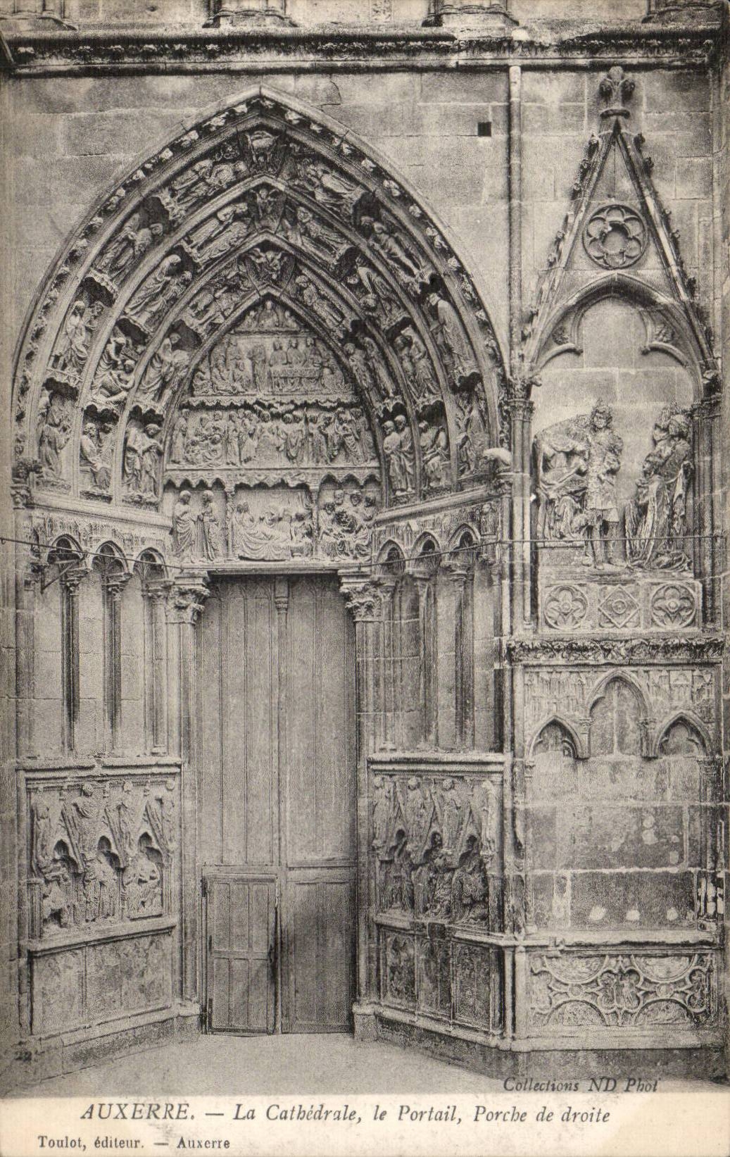 CPA Auxerre die Kathedrale das Gatter Portal der rechten Seite