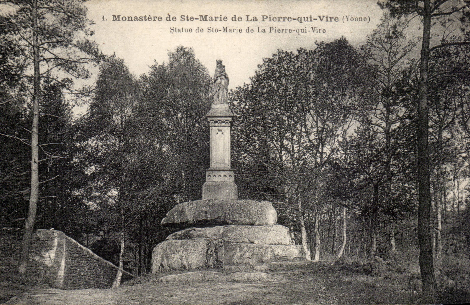 CPA Monastery of co Marie of Pierre who Statue Transfers co Marie of Pierre who Vire