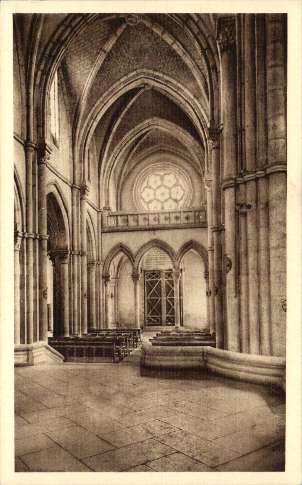 CPA Abbey of Pierre who Transfers Church the nave