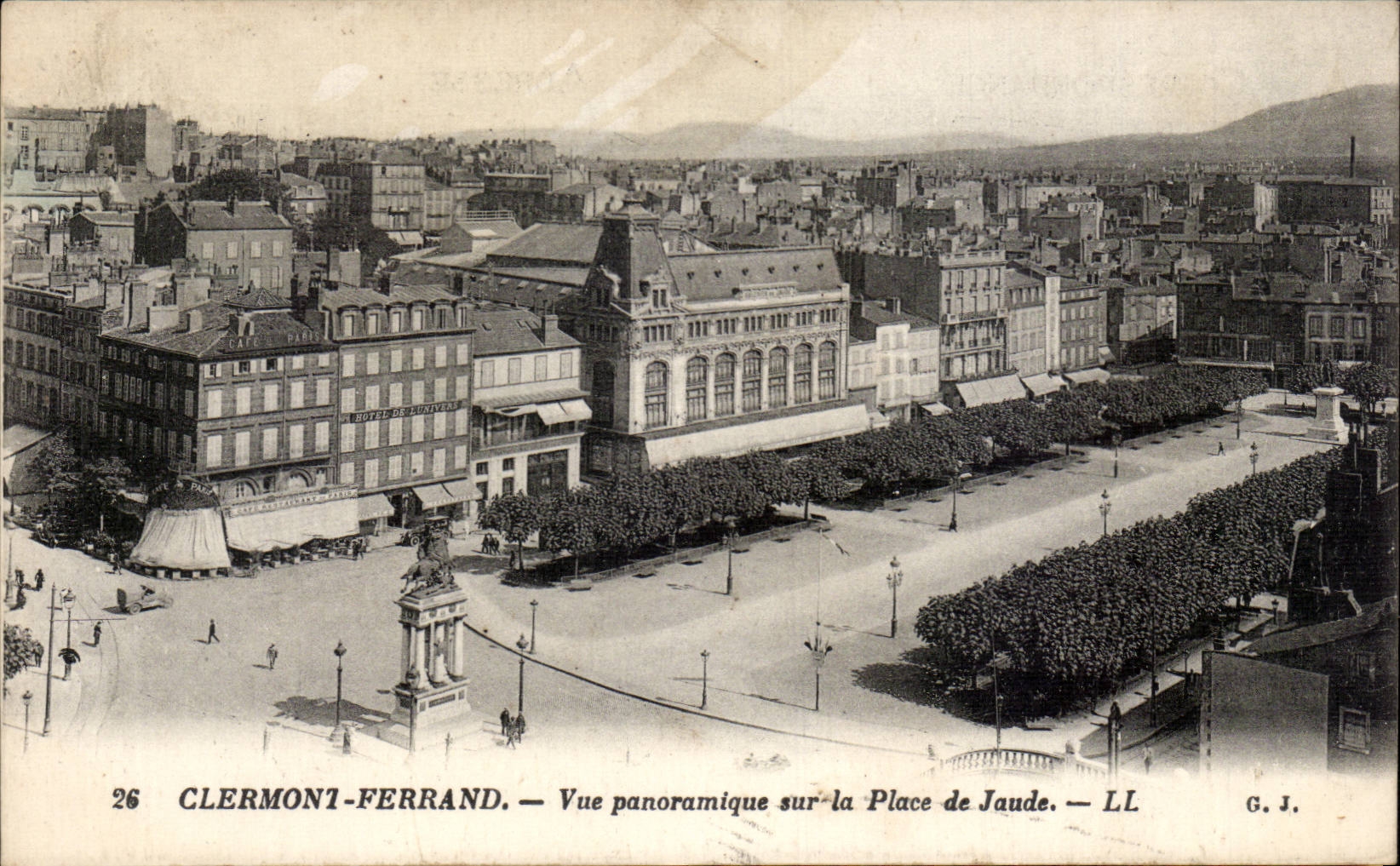 CPA Clermont Ferrand Panoramic View on the place of Jaude