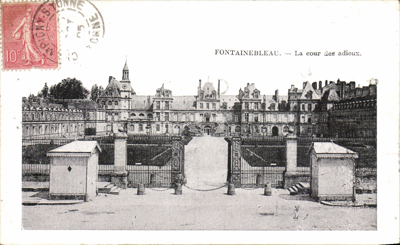 CPA Fontainebleau court of the good-byes