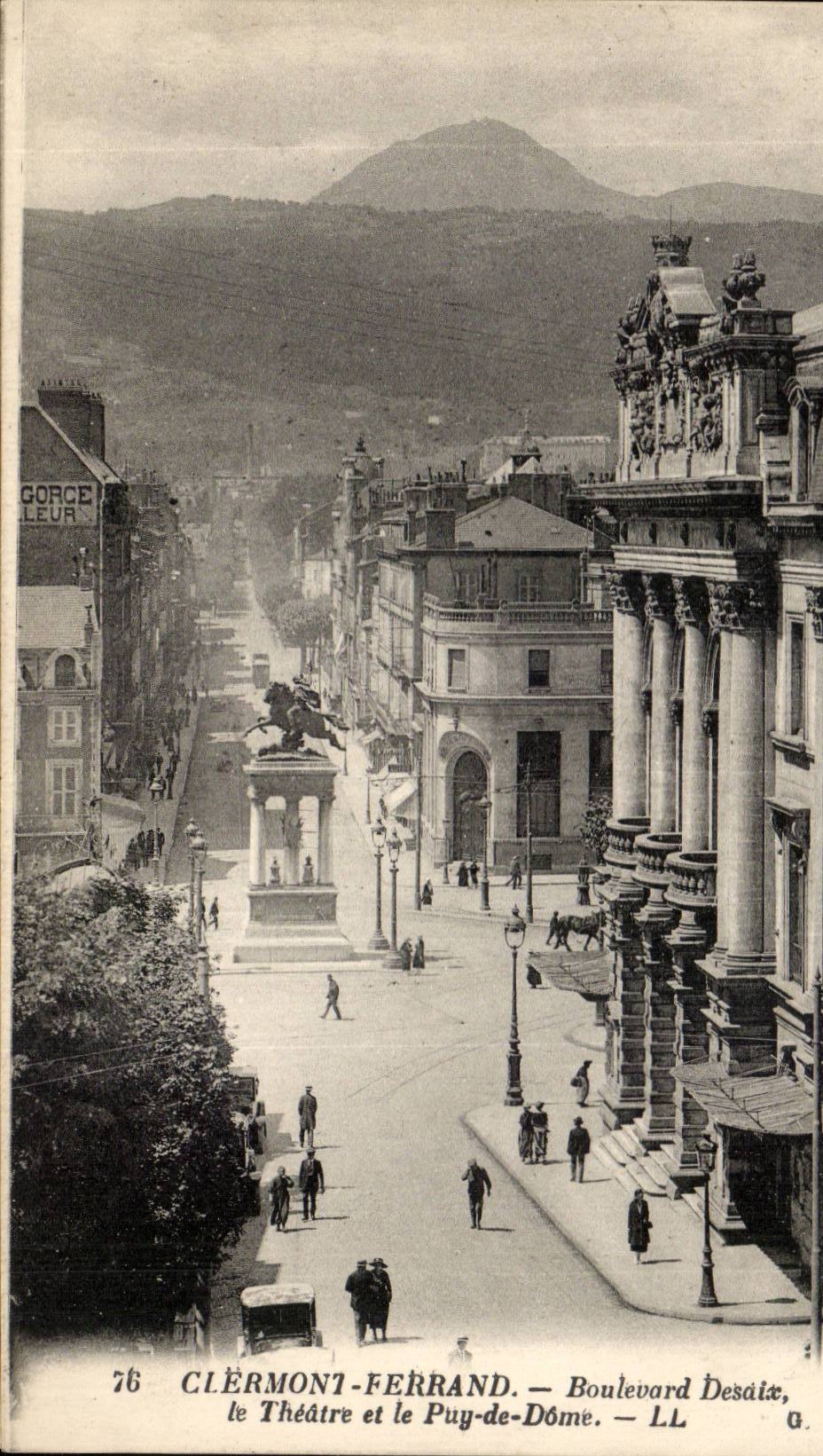 CPA Clermont Ferrand Desaix Boulevard the theater and Puy de Dome