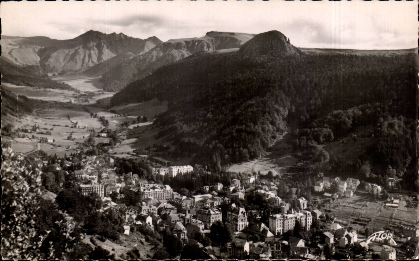 CPSM the Mount Gilds View