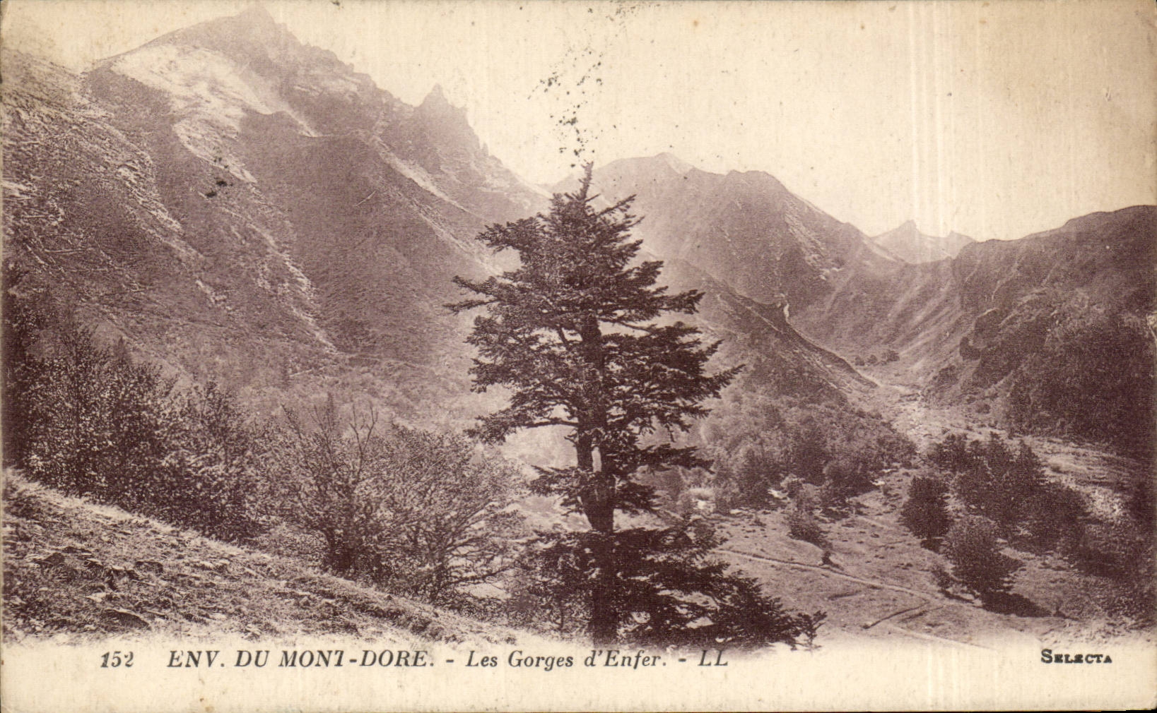 CPA Environs of the Mount Gilds the throats of hell