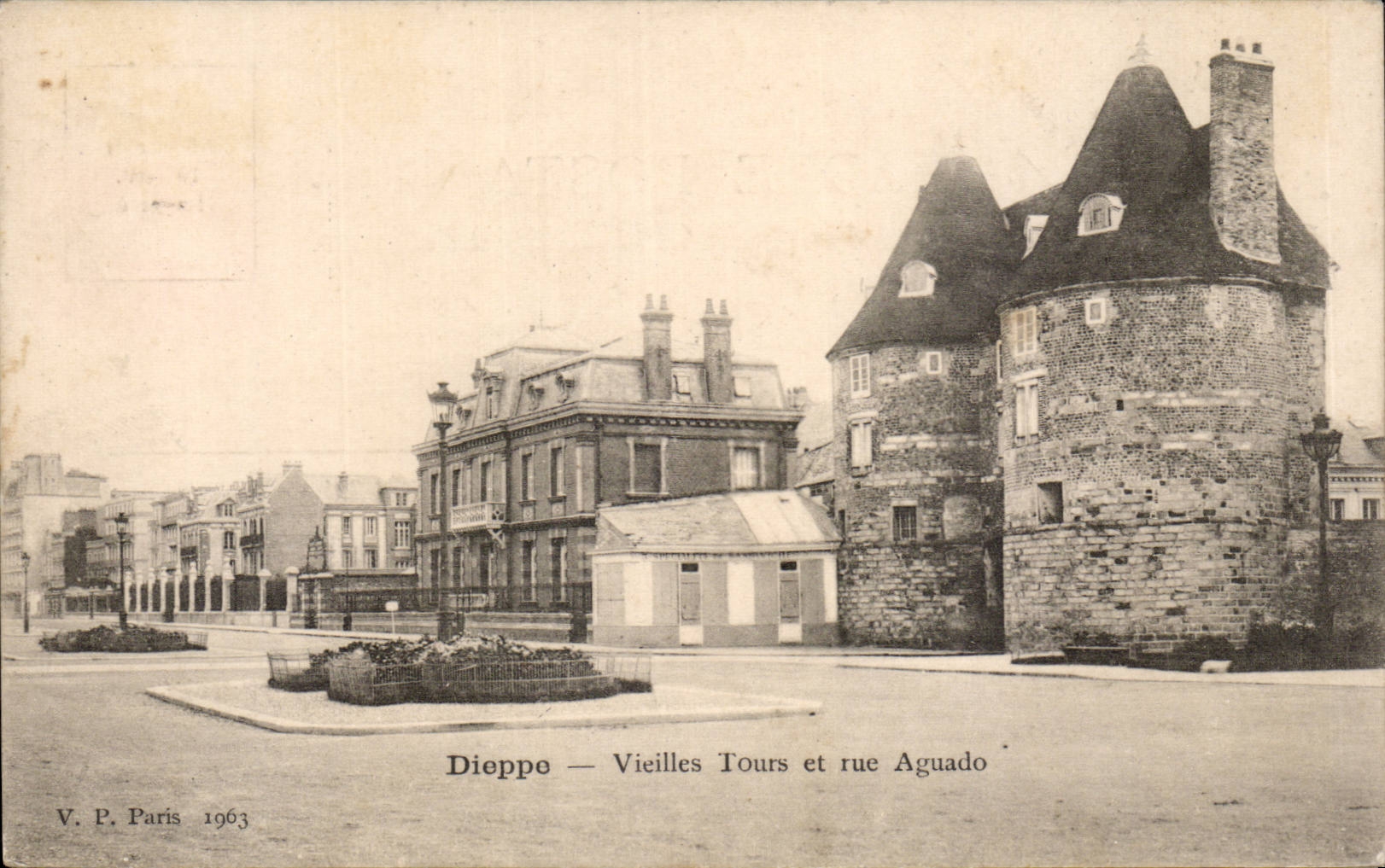 Dieppe - Old women Tours - Street Aguado CPA